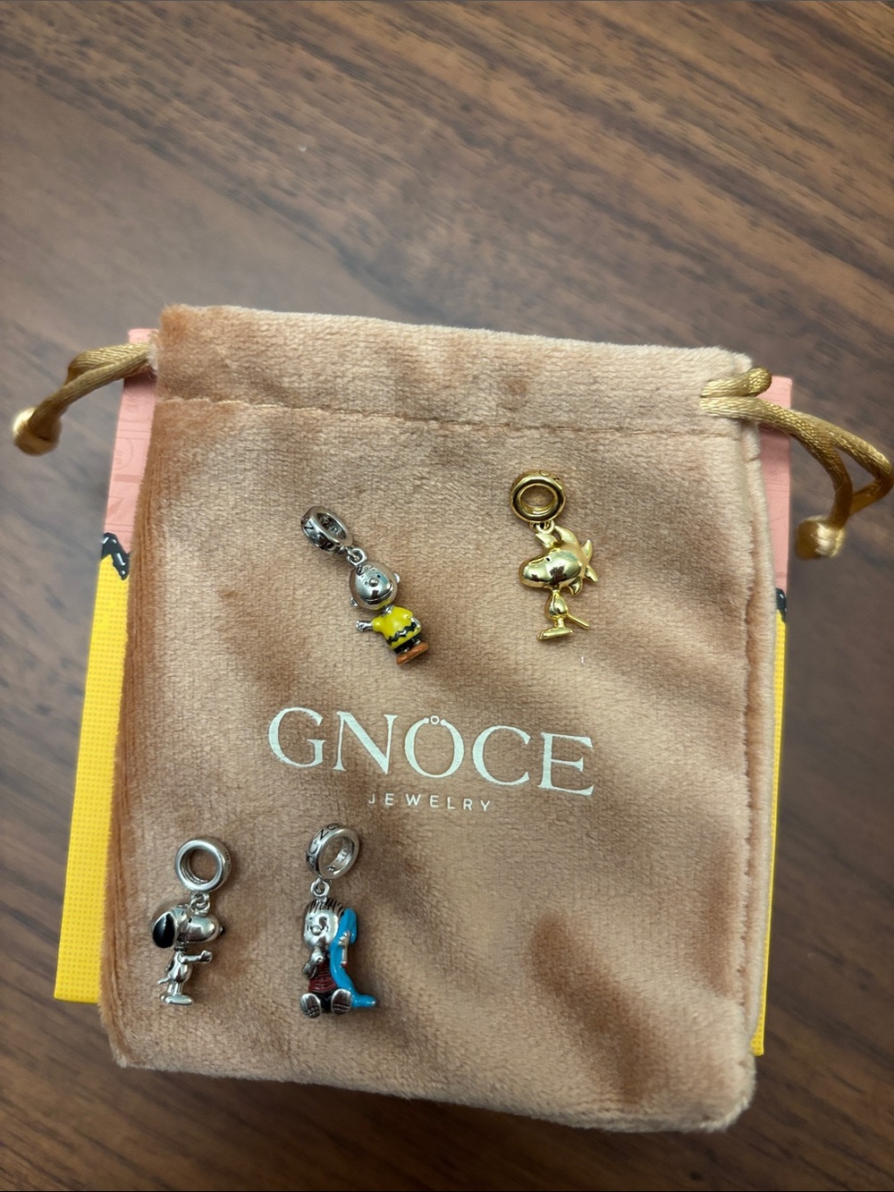 Authentic Gnoce x Peanuts sterling silver bracelet and charm set